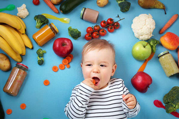 Nên cho trẻ uống omega 3 trước hay sau bữa ăn?